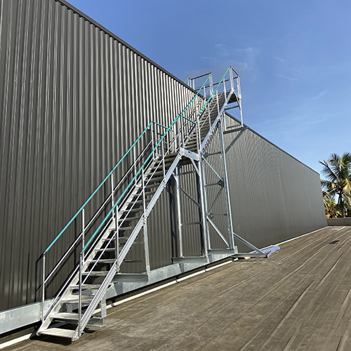 escalier droit aluminium saint martin martinique guyane