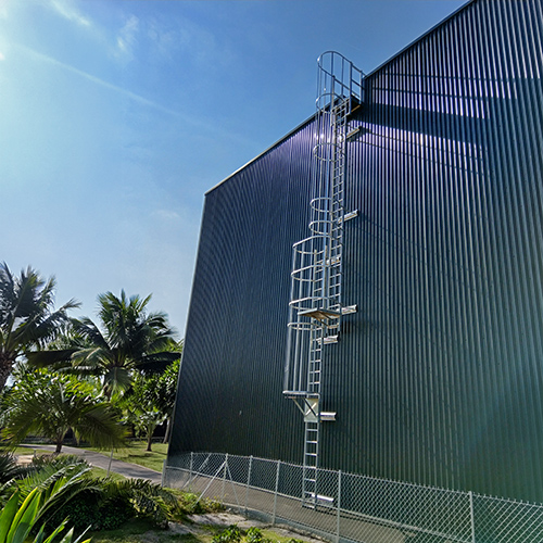 échelle à crinoline sur bardage guadeloupe